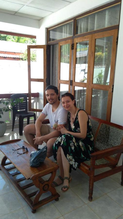 אנוראדפורה Umaya Holiday Home מראה חיצוני תמונה
