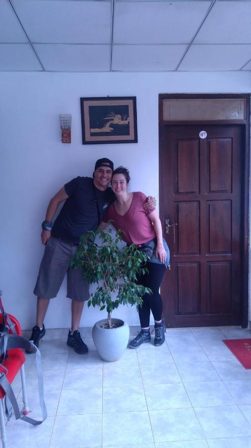 אנוראדפורה Umaya Holiday Home מראה חיצוני תמונה