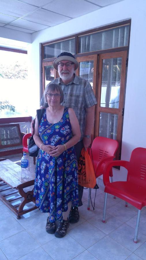 אנוראדפורה Umaya Holiday Home מראה חיצוני תמונה